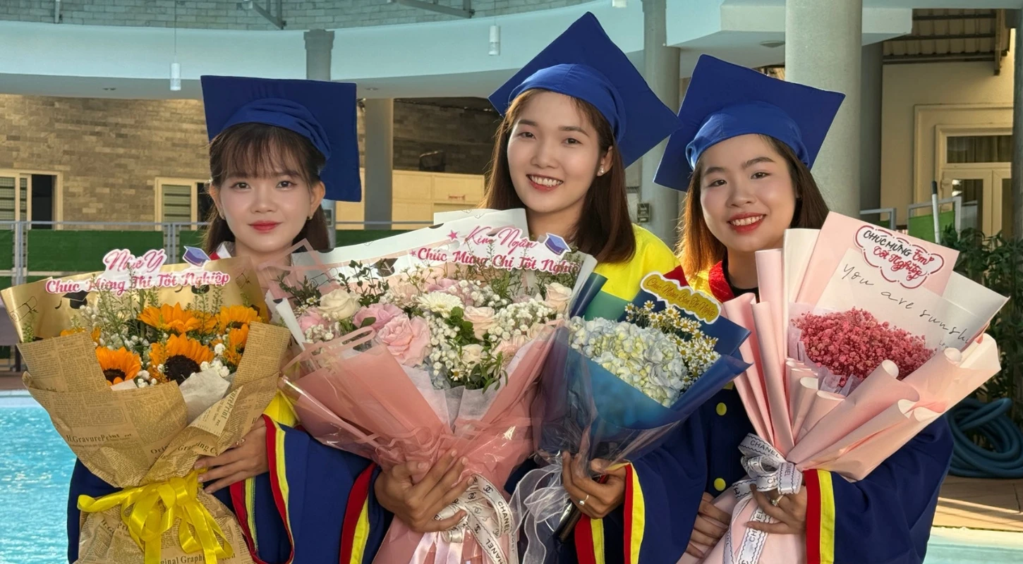 Những Khoảnh Khắc Tại Lễ Tốt Nghiệp Trường Đại Việt Cần Thơ 2025