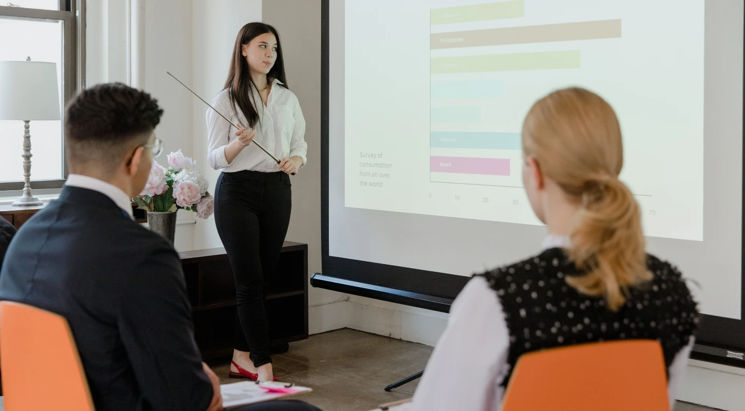 Những Kỹ Năng Cần Rèn Luyện Để Nâng Cao Khả Năng Giao Tiếp