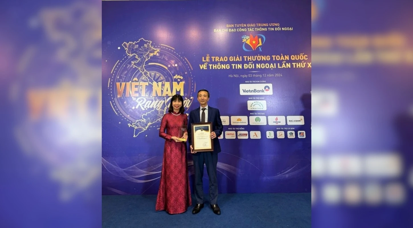 Sáng Kiến “Tủ Sách Tiếng Việt” Đoạt Giải Nhì Giải Thưởng Thông Tin Đối Ngoại