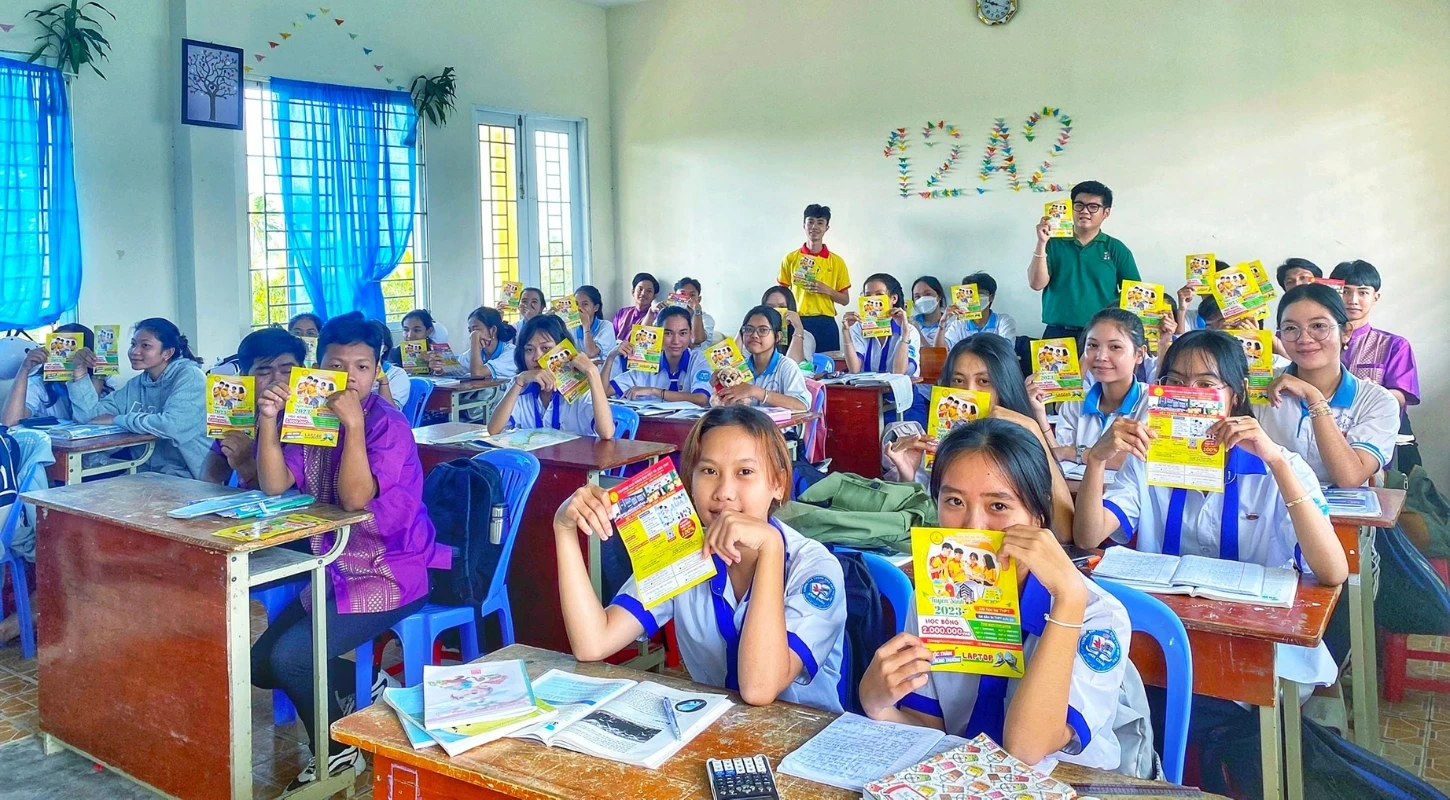 Tiếp Nối Ước Mơ - Đại Việt Đồng Hành Cùng Sinh Viên 2023