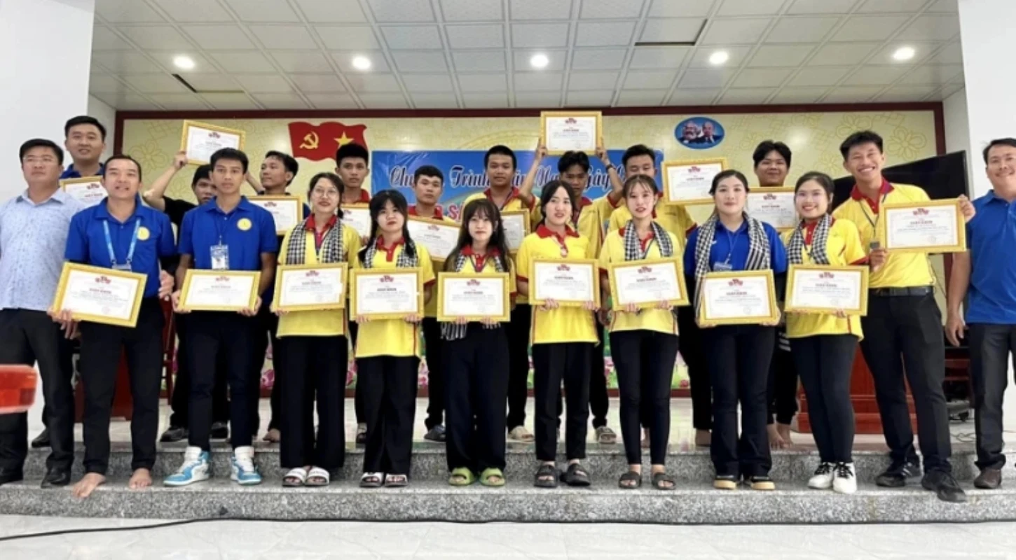 Tổng Kết Chiến Dịch Mùa Hè Xanh Đại Việt 2023