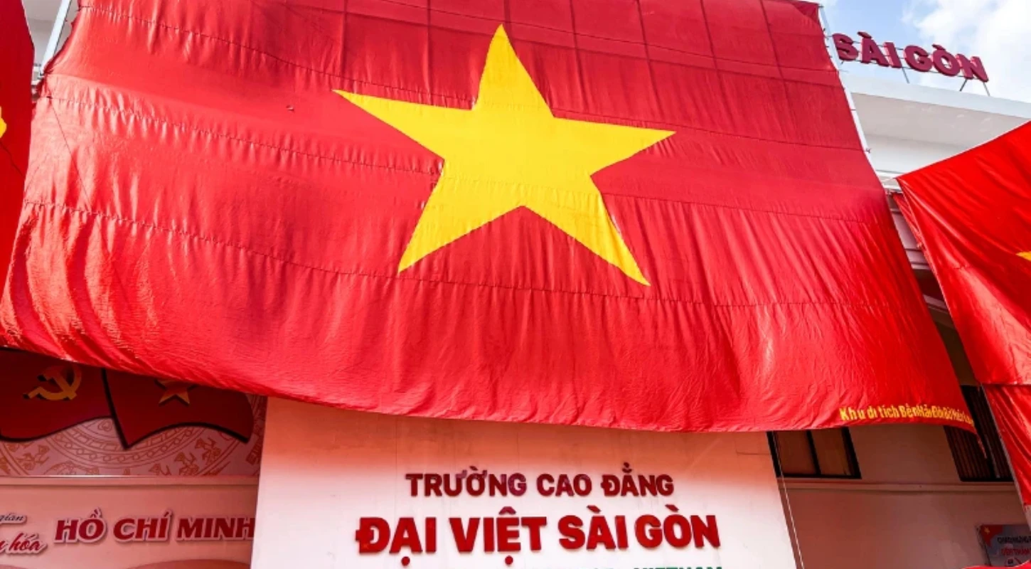Trường Cao Đẳng Đại Việt Sài Gòn Vinh Dự Xuất Hiện Trên Chương Trình Chuyển Động 24H