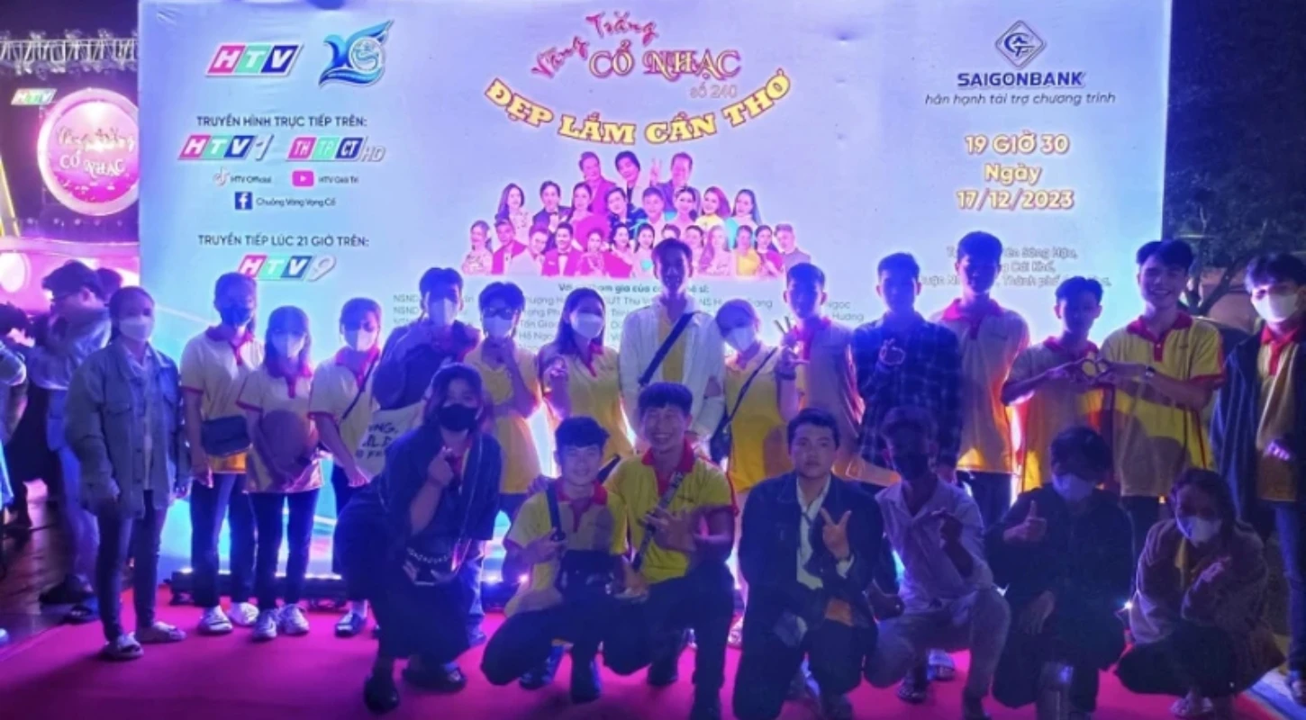 Vọng Cổ Quê Hương – Niềm Tự Hào Dân Tộc Trong Sinh Viên Đại Việt