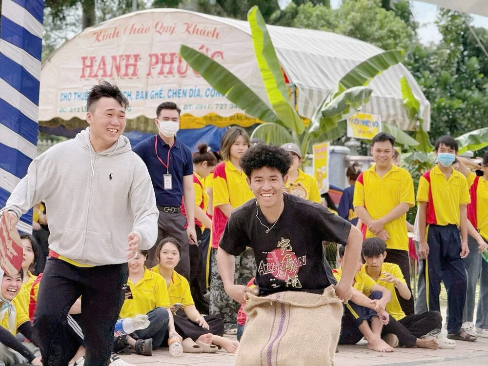 CHÀO ĐÓN TÂN SINH VIÊN 2025 – SÔI ĐỘNG CÙNG MINI GAME ĐẠI VIỆT