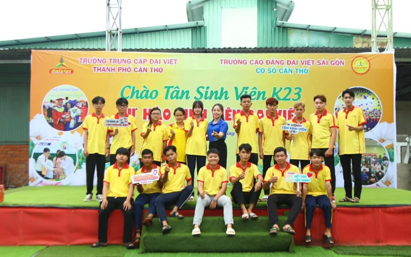 Chương Trình Chào Tân Sinh Viên Đại Việt 2023 | Đại Việt Cần Thơ