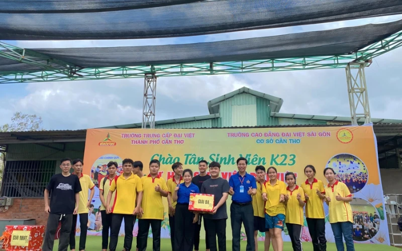 Chương Trình Chào Tân Sinh Viên Đại Việt 2023 | Đại Việt Cần Thơ