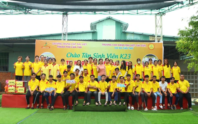 Chương Trình Chào Tân Sinh Viên Đại Việt 2023 | Đại Việt Cần Thơ