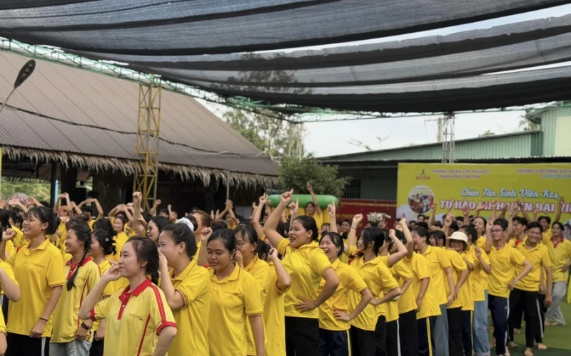Chương Trình Chào Tân Sinh Viên Đại Việt 2024 | Đại Việt Cần Thơ