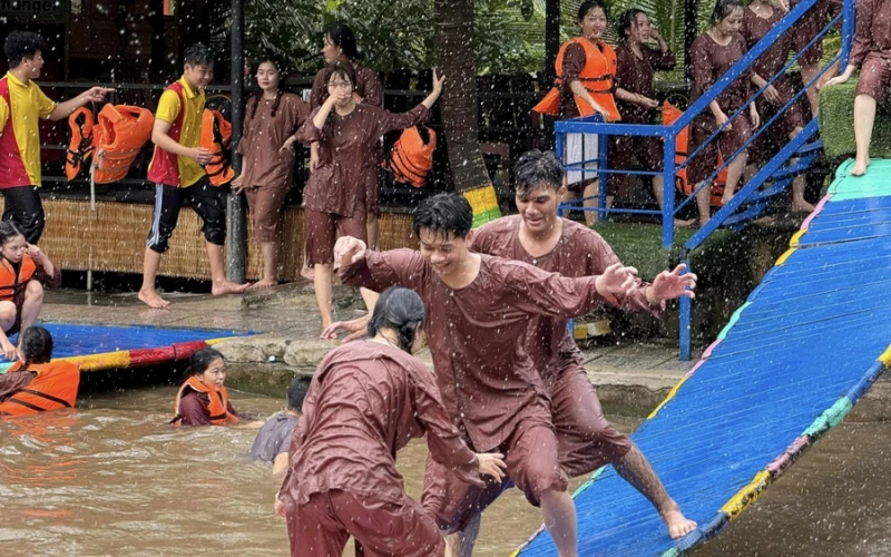 Chương Trình Chào Tân Sinh Viên Đại Việt 2024 | Đại Việt Cần Thơ