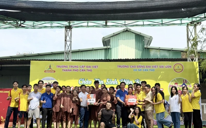 Chương Trình Chào Tân Sinh Viên Đại Việt 2024 | Đại Việt Cần Thơ