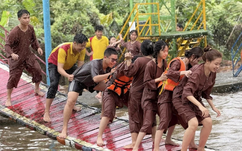 Chương Trình Chào Tân Sinh Viên Đại Việt 2024 | Đại Việt Cần Thơ