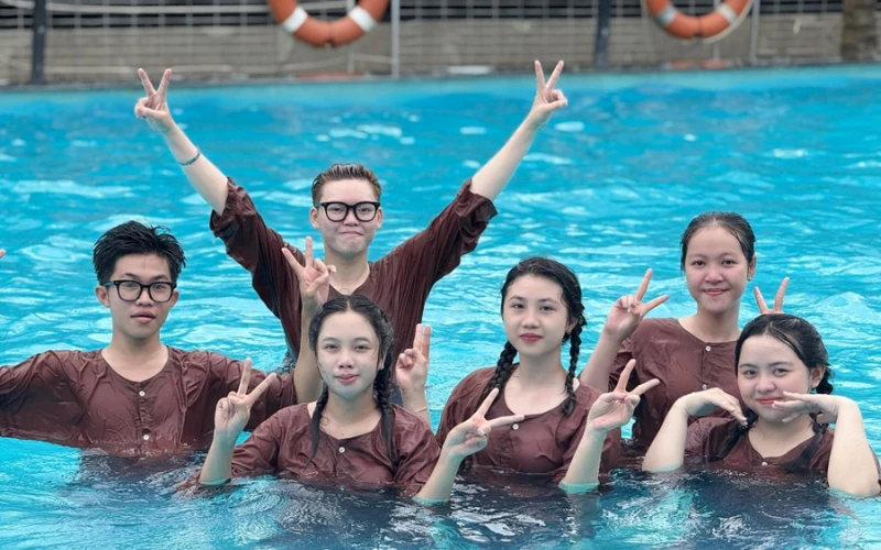 Chương Trình Chào Tân Sinh Viên Đại Việt 2024 | Đại Việt Cần Thơ