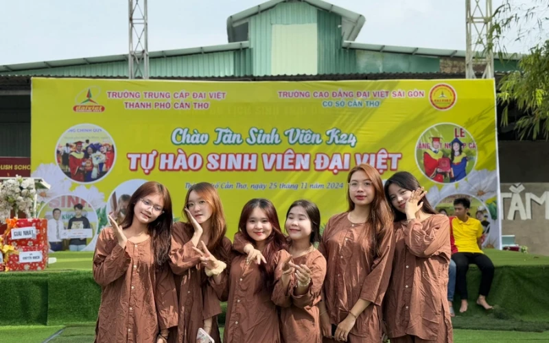 Chương Trình Chào Tân Sinh Viên Đại Việt 2024 | Đại Việt Cần Thơ