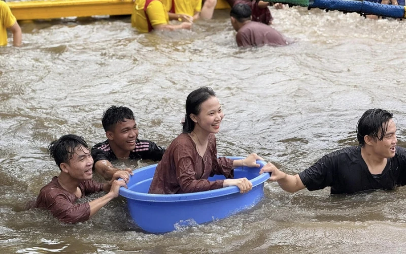 Chương Trình Chào Tân Sinh Viên Đại Việt 2024 | Đại Việt Cần Thơ