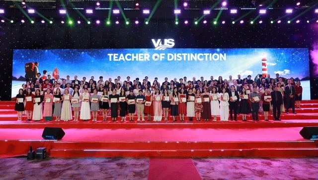 AI và giáo viên: Liệu công nghệ có thể thay thế vai trò giảng dạy?