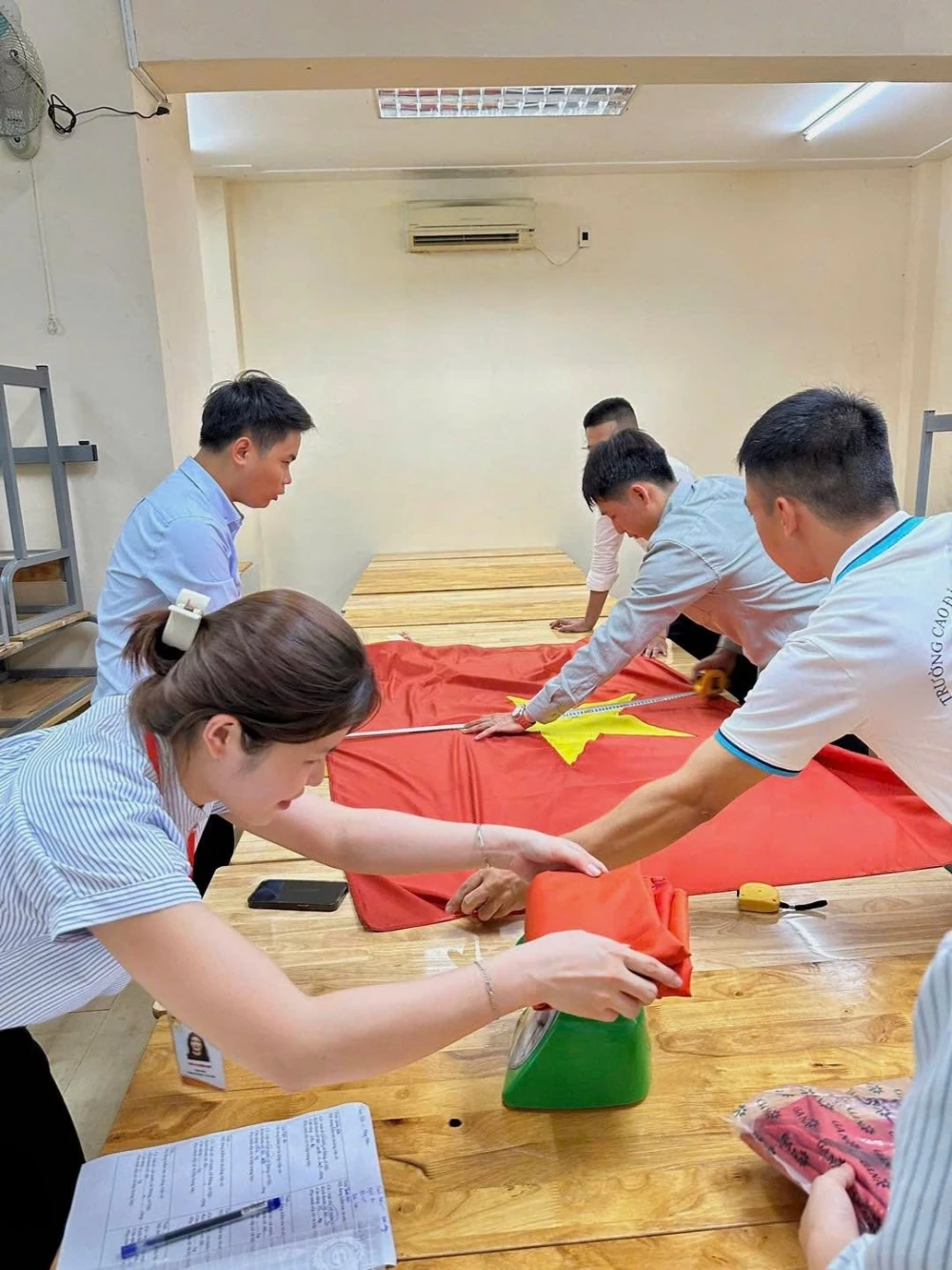 Triển lãm Quốc kỳ Việt Nam – Non Sông Liền Một Dải: Công Tác Chuẩn Bị và Tinh Thần Đại Đoàn Kết