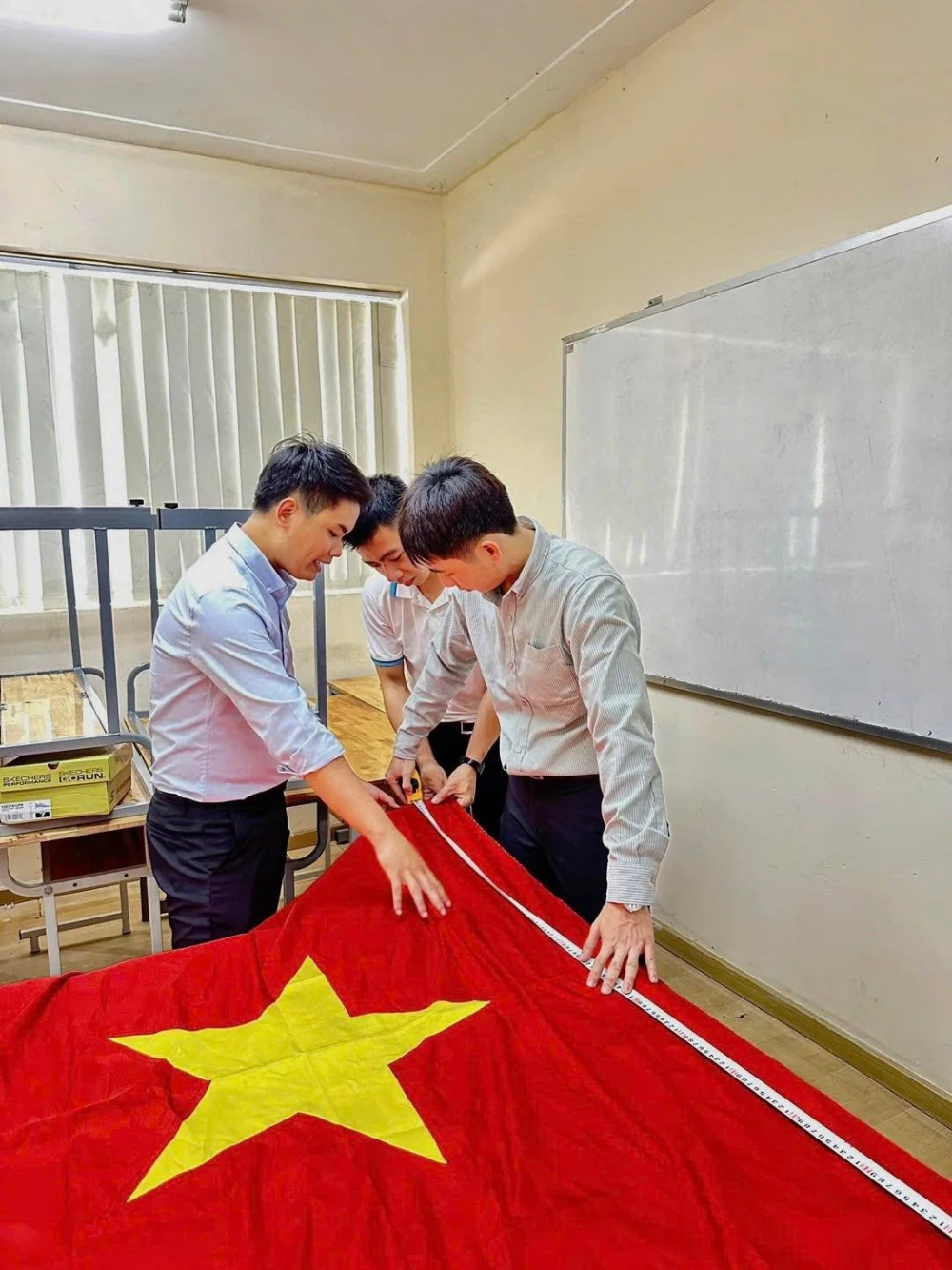 Triển lãm Quốc kỳ Việt Nam – Non Sông Liền Một Dải: Công Tác Chuẩn Bị và Tinh Thần Đại Đoàn Kết