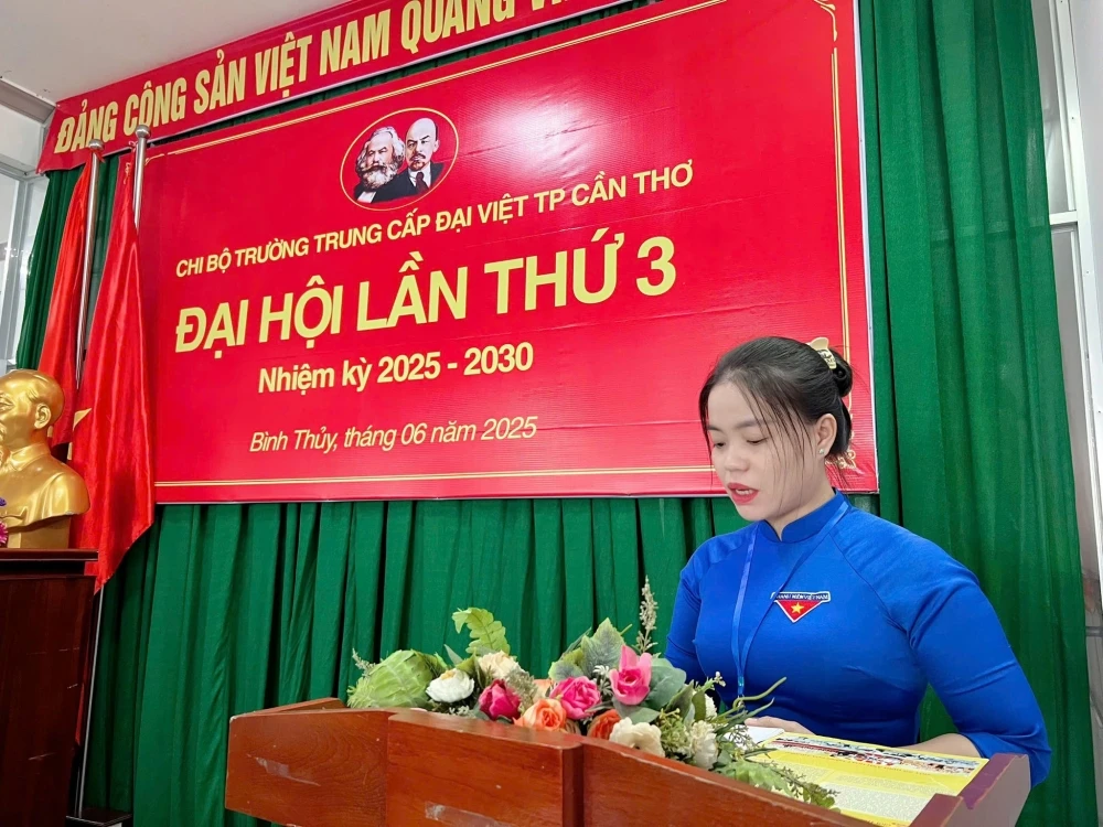 Đại hội Chi bộ lần III Trường Trung Cấp Đại Việt TP Cần Thơ 2025–2030