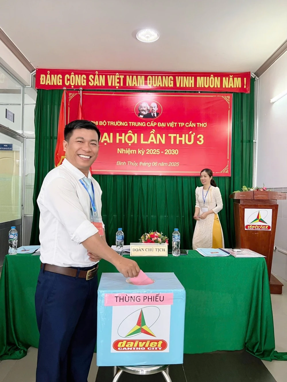 Đại hội Chi bộ lần III Trường Trung Cấp Đại Việt TP Cần Thơ 2025–2030