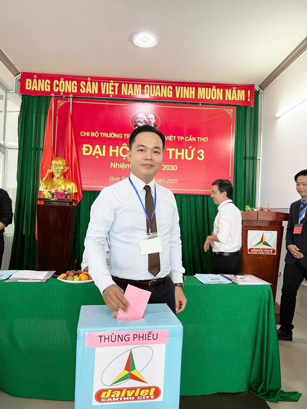 Đại hội Chi bộ lần III Trường Trung Cấp Đại Việt TP Cần Thơ 2025–2030