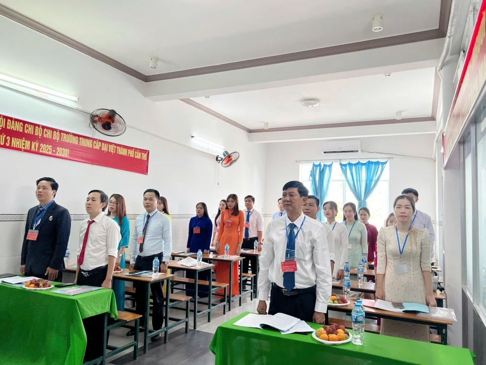 Đại hội Chi bộ lần III Trường Trung Cấp Đại Việt TP Cần Thơ 2025–2030