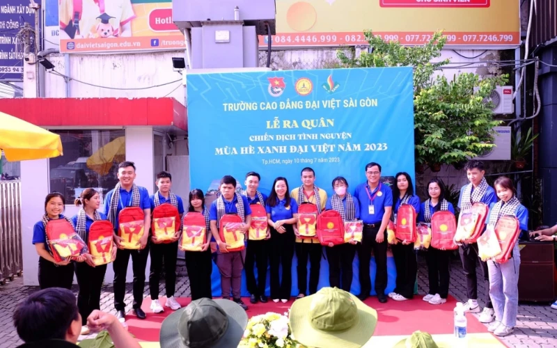 Nhật Ký Mùa Hè Xanh 2023 – Hành Trình Của Sinh Viên Đại Việt Cần Thơ