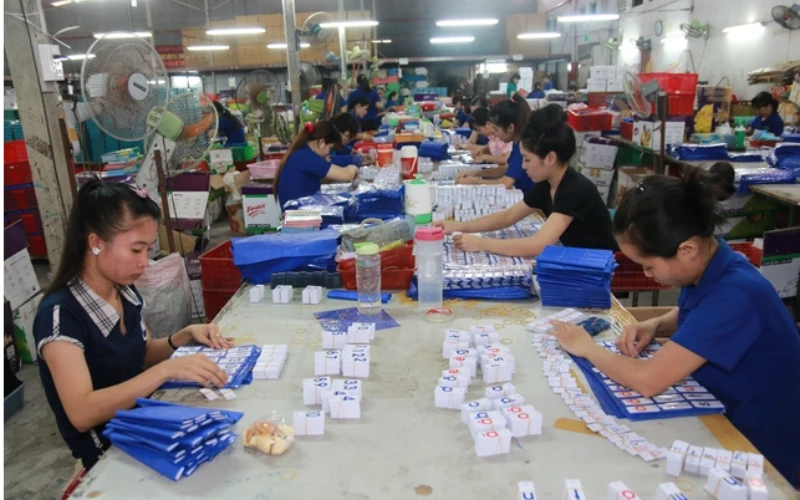 Tăng Lương Tối Thiểu Vùng 6% Từ 1/7/2024 và Ảnh Hưởng Đến Lương Hưu