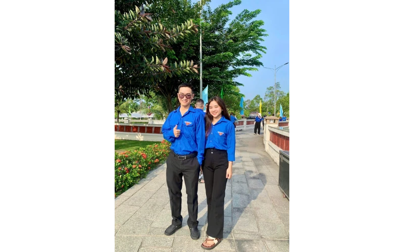 Hành trình ý nghĩa về nguồn của sinh viên Đại Việt Cần Thơ nhân Giỗ Tổ Hùng Vương