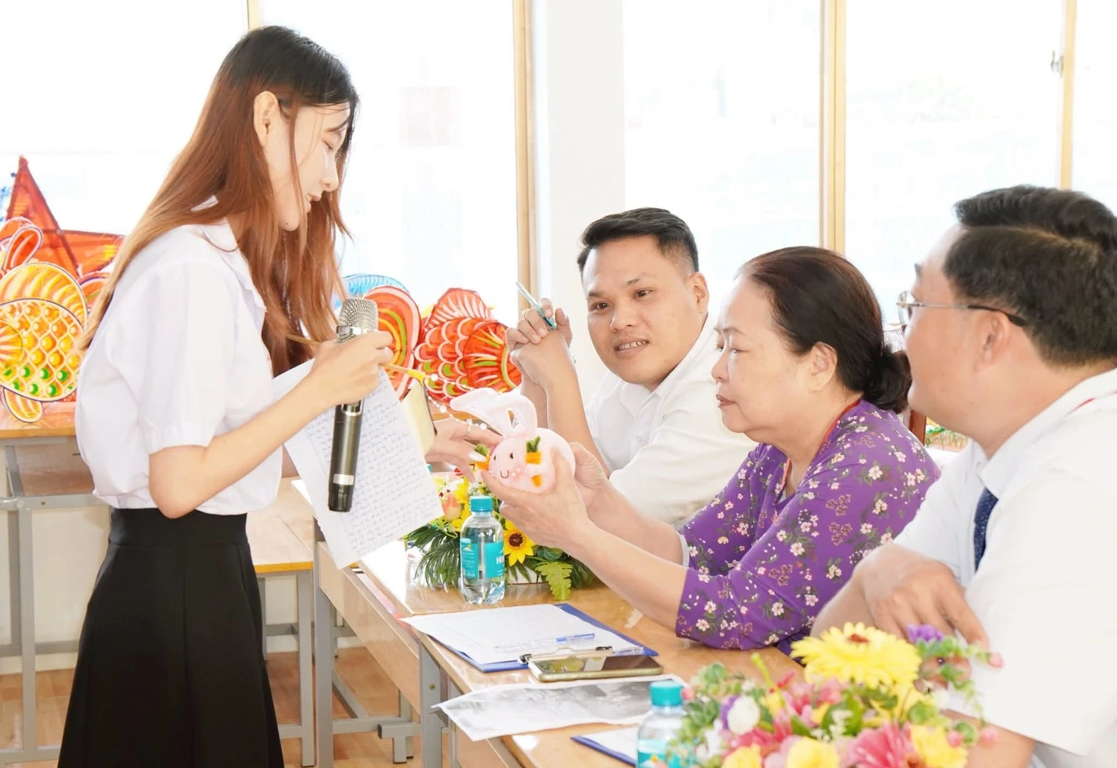 HỘI THI LÀM LỒNG ĐÈN TRUNG THU - CHỦ ĐỀ: TRUNG THU CHO EM