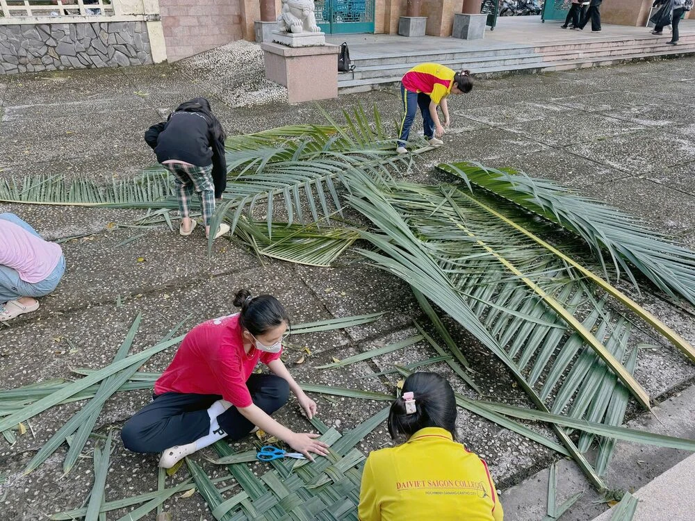 Không Khí Trước Giờ G – Chào Đón Tân Sinh Viên 2025 Đại Việt Cần Thơ