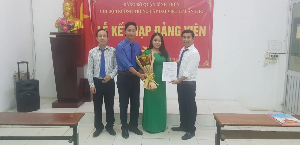 Lễ Kết Nạp Đảng Viên Mới 2021 | Trường Trung Cấp Đại Việt Tp Cần Thơ