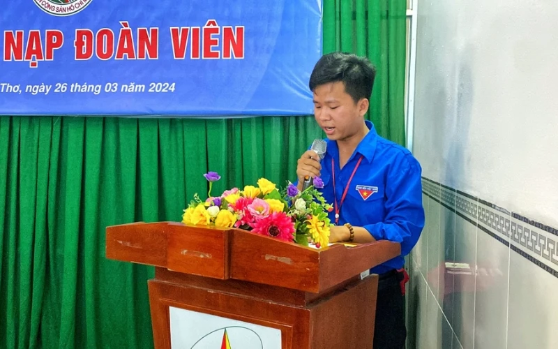 Lễ Kết Nạp Đoàn Viên Mới 2024 - Trường Cao Đẳng Đại Việt Sài Gòn Cơ Sở Cần Thơ