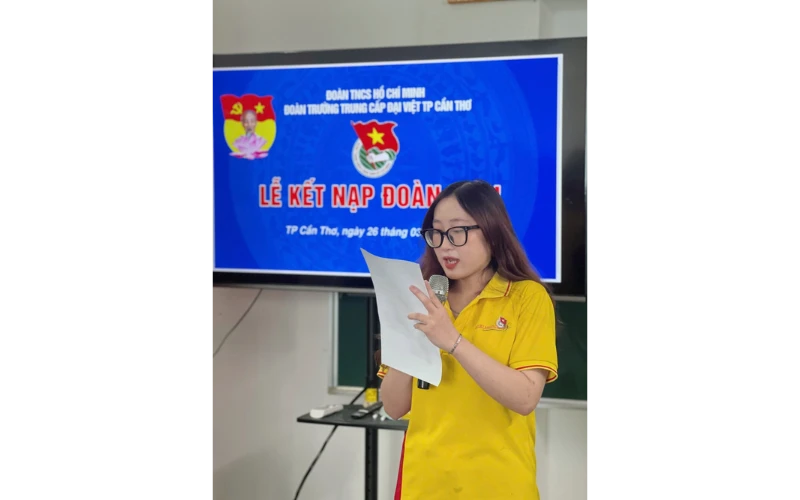 Lễ Kết Nạp Đoàn Viên 2025 – Trường Trung Cấp Đại Việt TP. Cần Thơ