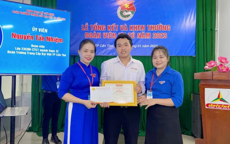 Lễ Tổng Kết & Khen Thưởng Đoàn Viên Ưu Tú 2023 - Trường Cao Đẳng Đại Việt Sài Gòn Cơ Sở Cần Thơ