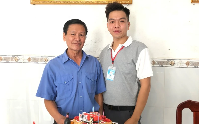 Mừng Sinh Nhật Cán Bộ, Nhân Viên & Người Lao Động – Văn Hóa Đẹp Tại Trường Trung Cấp Đại Việt TP Cần Thơ