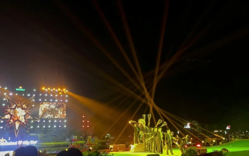 Ngày hội Du lịch - Đêm Hoa đăng Ninh Kiều lần VII tại Cần Thơ