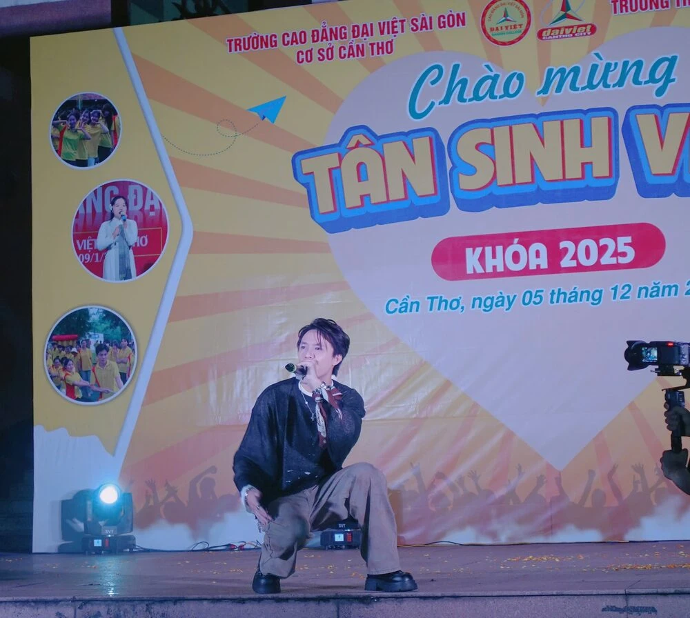 Nhật Hoàng Quậy Banh Nóc Đại Việt Cần Thơ