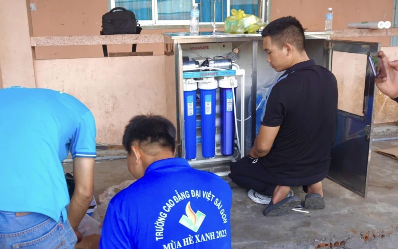 Hành Trình Mùa Hè Tình Nguyện Của Sinh Viên Đại Việt – Lan Tỏa Yêu Thương Và Trách Nhiệm