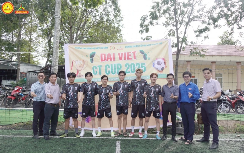 Sôi Nổi Giao Lưu Bóng Đá Sinh Viên 2025 – Đại Việt Cần Thơ