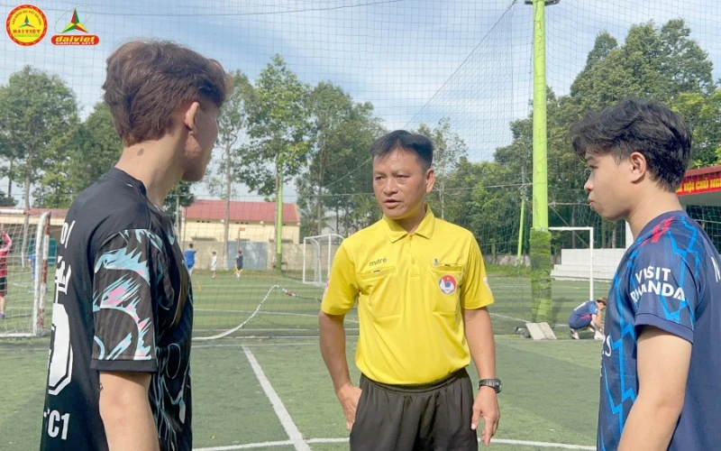 Sôi Nổi Giao Lưu Bóng Đá Sinh Viên 2025 – Đại Việt Cần Thơ