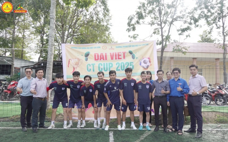 Sôi Nổi Giao Lưu Bóng Đá Sinh Viên 2025 – Đại Việt Cần Thơ