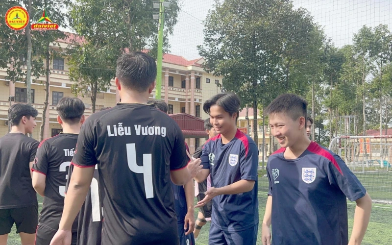Sôi Nổi Giao Lưu Bóng Đá Sinh Viên 2025 – Đại Việt Cần Thơ