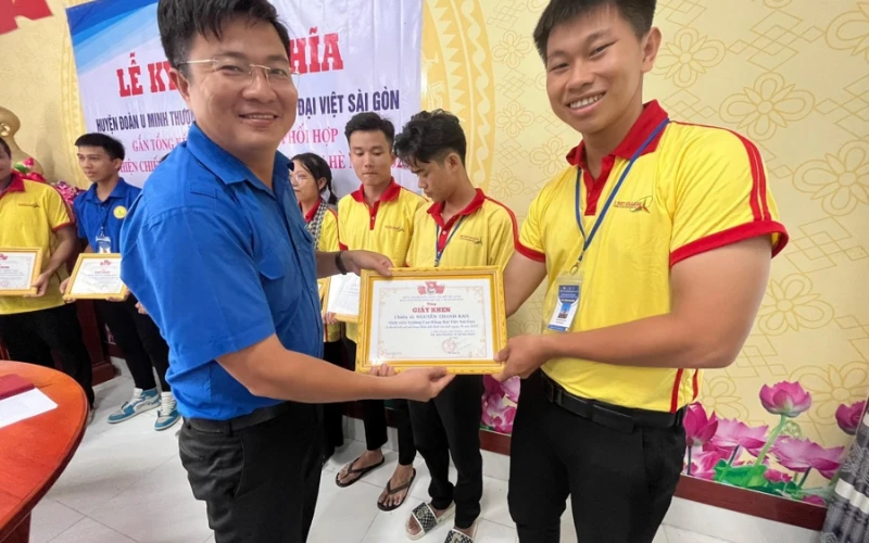 Tổng Kết Chiến Dịch Mùa Hè Xanh Đại Việt 2023 – Hành Trình Tình Nguyện Ý Nghĩa