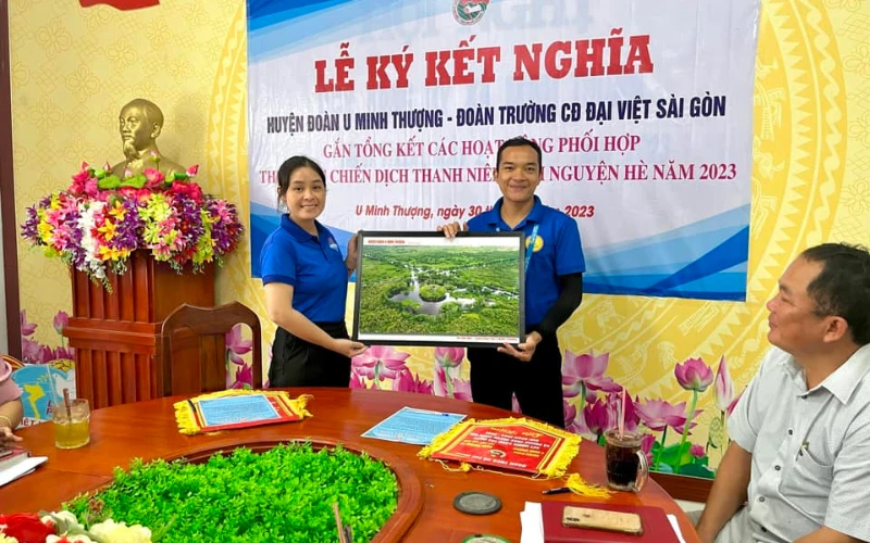 Tổng Kết Chiến Dịch Mùa Hè Xanh Đại Việt 2023 – Hành Trình Tình Nguyện Ý Nghĩa