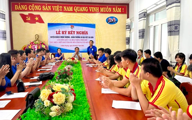 Tổng Kết Chiến Dịch Mùa Hè Xanh Đại Việt 2023 – Hành Trình Tình Nguyện Ý Nghĩa