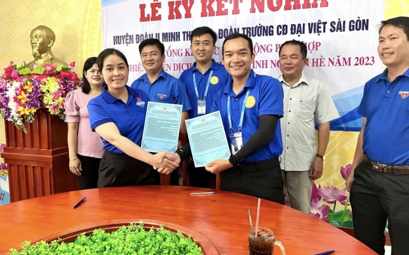 Tổng Kết Chiến Dịch Mùa Hè Xanh Đại Việt 2023 – Hành Trình Tình Nguyện Ý Nghĩa