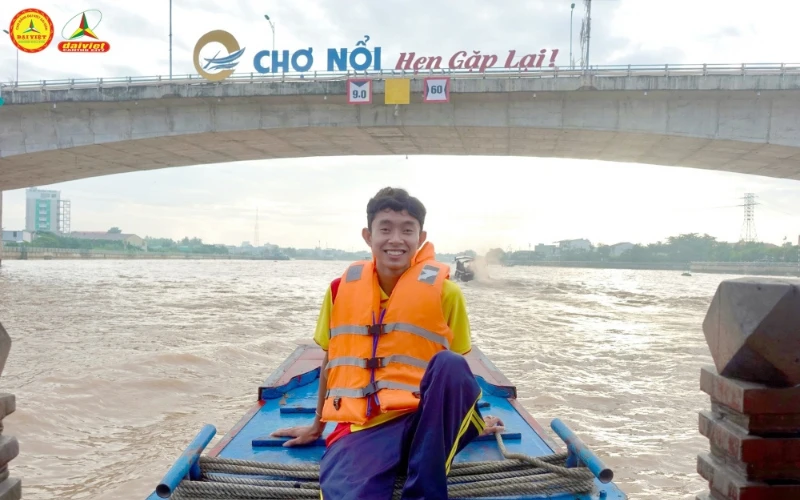 Trải Nghiệm Mini Tour Chợ Nổi Cái Răng Cùng Tân Sinh Viên Đại Việt Cần Thơ