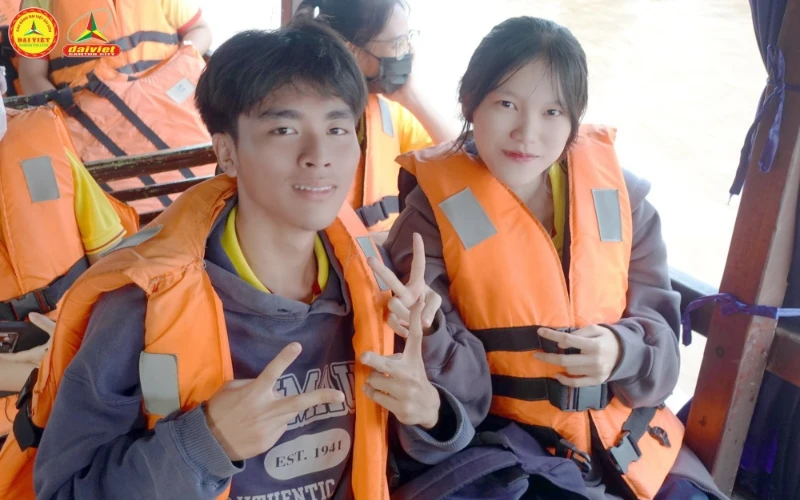Trải Nghiệm Mini Tour Chợ Nổi Cái Răng Cùng Tân Sinh Viên Đại Việt Cần Thơ