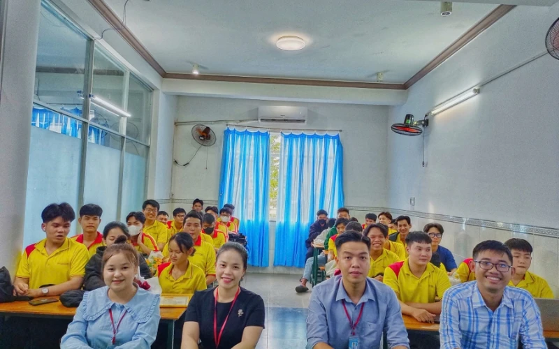 Triển khai phong trào Học sinh 3 rèn luyện - Trường Cao Đẳng Đại Việt Sài Gòn Cơ Sở Cần Thơ