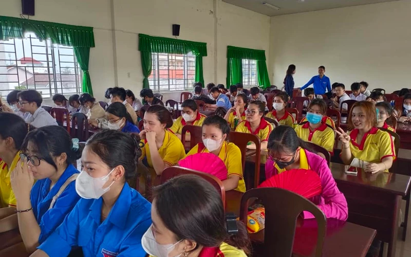 Triển khai phong trào Học sinh 3 rèn luyện - Trường Cao Đẳng Đại Việt Sài Gòn Cơ Sở Cần Thơ